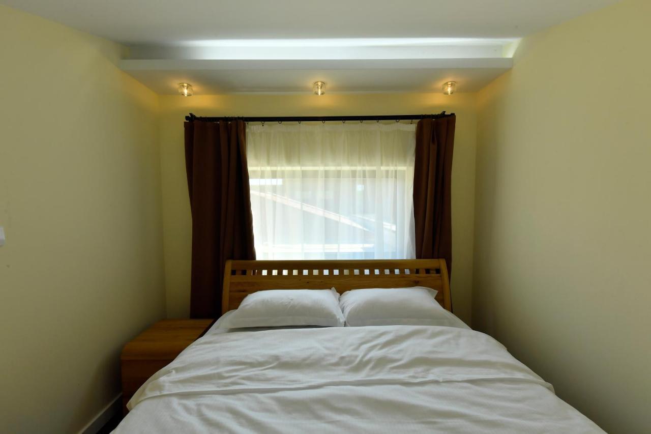 Villa Luxury Rooms - Wine Resort 斯梅代雷沃 外观 照片