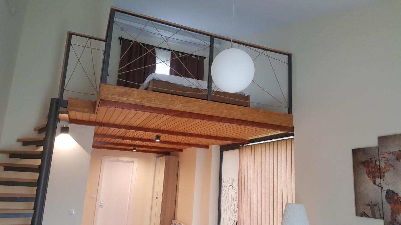 Villa Luxury Rooms - Wine Resort 斯梅代雷沃 外观 照片